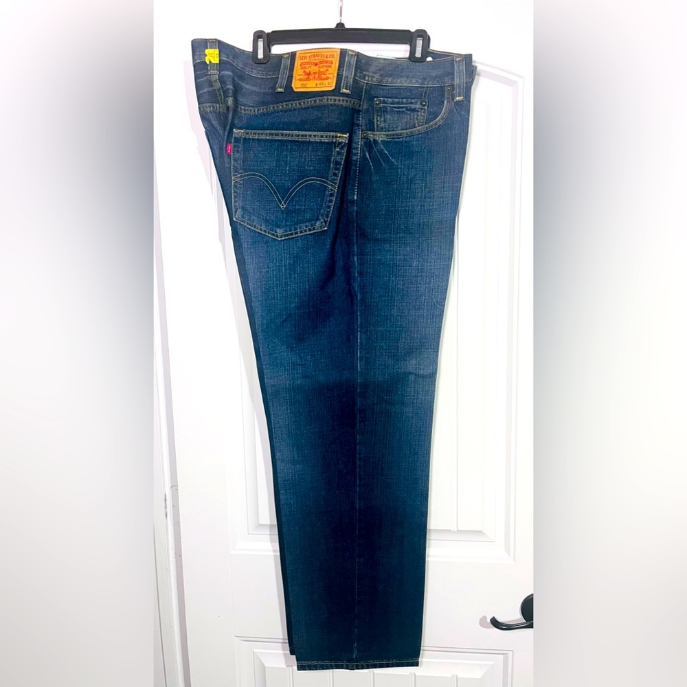 Levi 550 bootcut blue jeans W40 L32 good condition heavy starch creased